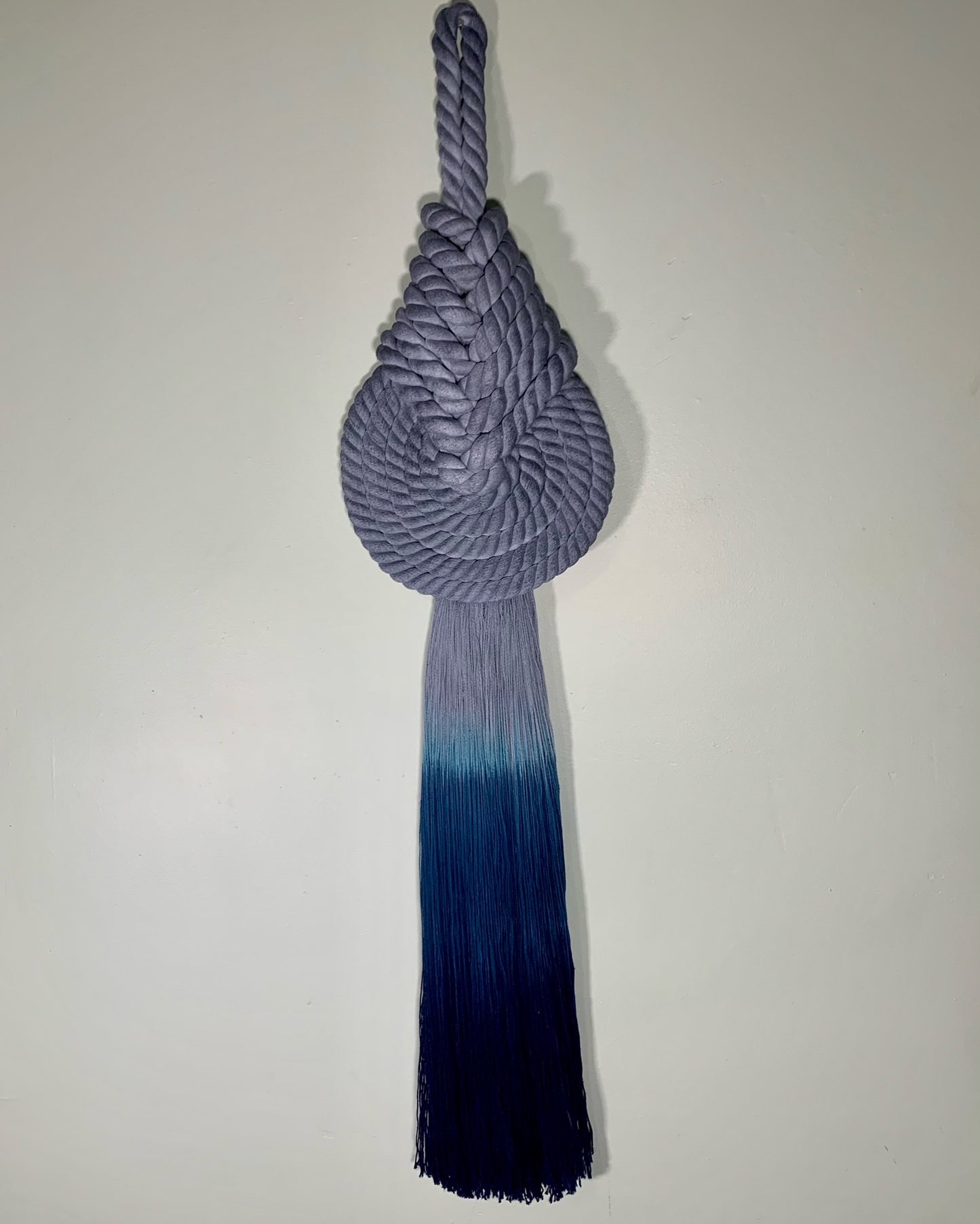 Large Pipa Knot 10" X 41"