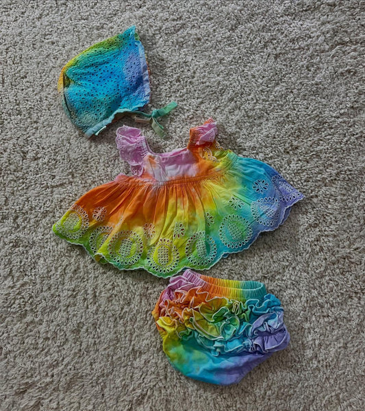 Baby dress, bloomers and hat