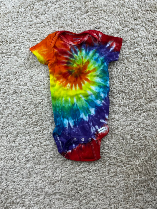 Onesie Rainbow Spiral