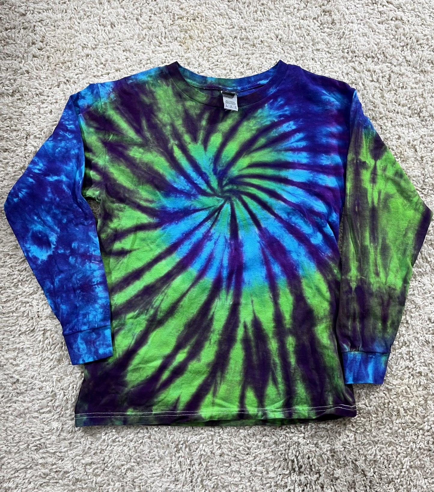 Long Sleeves T-Shirt Spiral