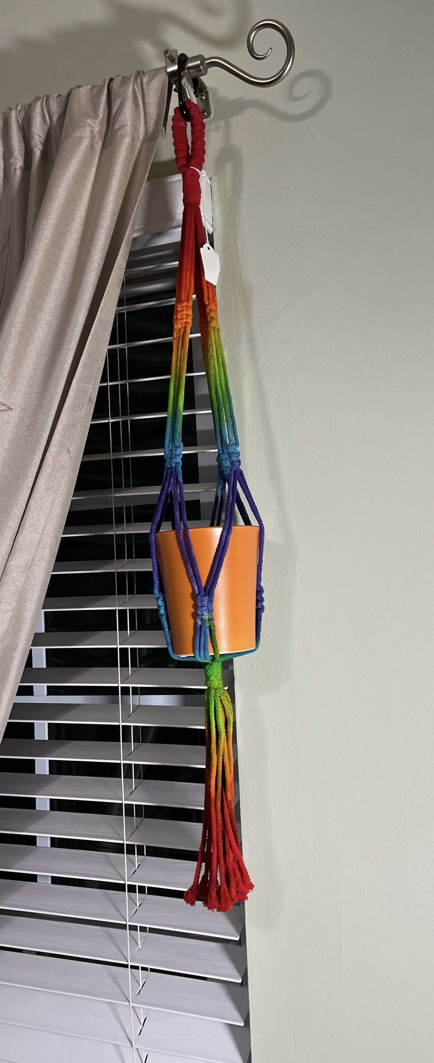 Macrame' Rainbow plant holder